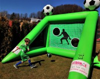 /album/atrakce-fotbalova-branka/fotbalova-branka-s-hracem-jpg/